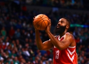 开云足球直播-火箭翻盘步行者，萨姆·米切尔惊艳世界