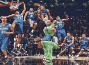 开云体育登录-冰与火之歌，美加墨世界杯焦点战，步行者末节寒流席卷勇士烈焰