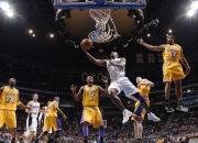 开云官方app入口-篮网进攻哑火！杜兰特防守端锁死哈登，火箭窒息式防守压制篮网