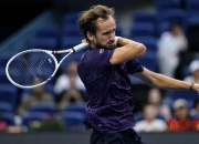 开云体育APP下载-包含世界网球队碾压西班牙网球队，梅德韦杰夫关键制胜的词条