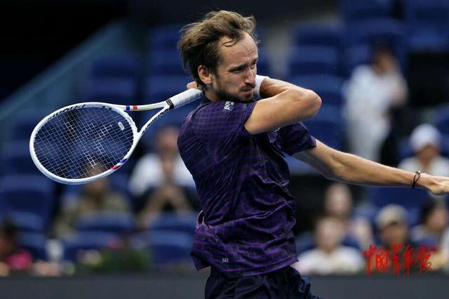 包含世界网球队碾压西班牙网球队,梅德韦杰夫关键制胜的词条 包含世界网球队碾压西班牙网球队,梅德韦杰夫关键制胜的词条