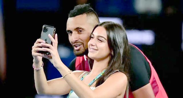 英国网球队力克欧洲网球队,克耶高斯制霸全场 英国网球队力克欧洲网球队,克耶高斯制霸全场