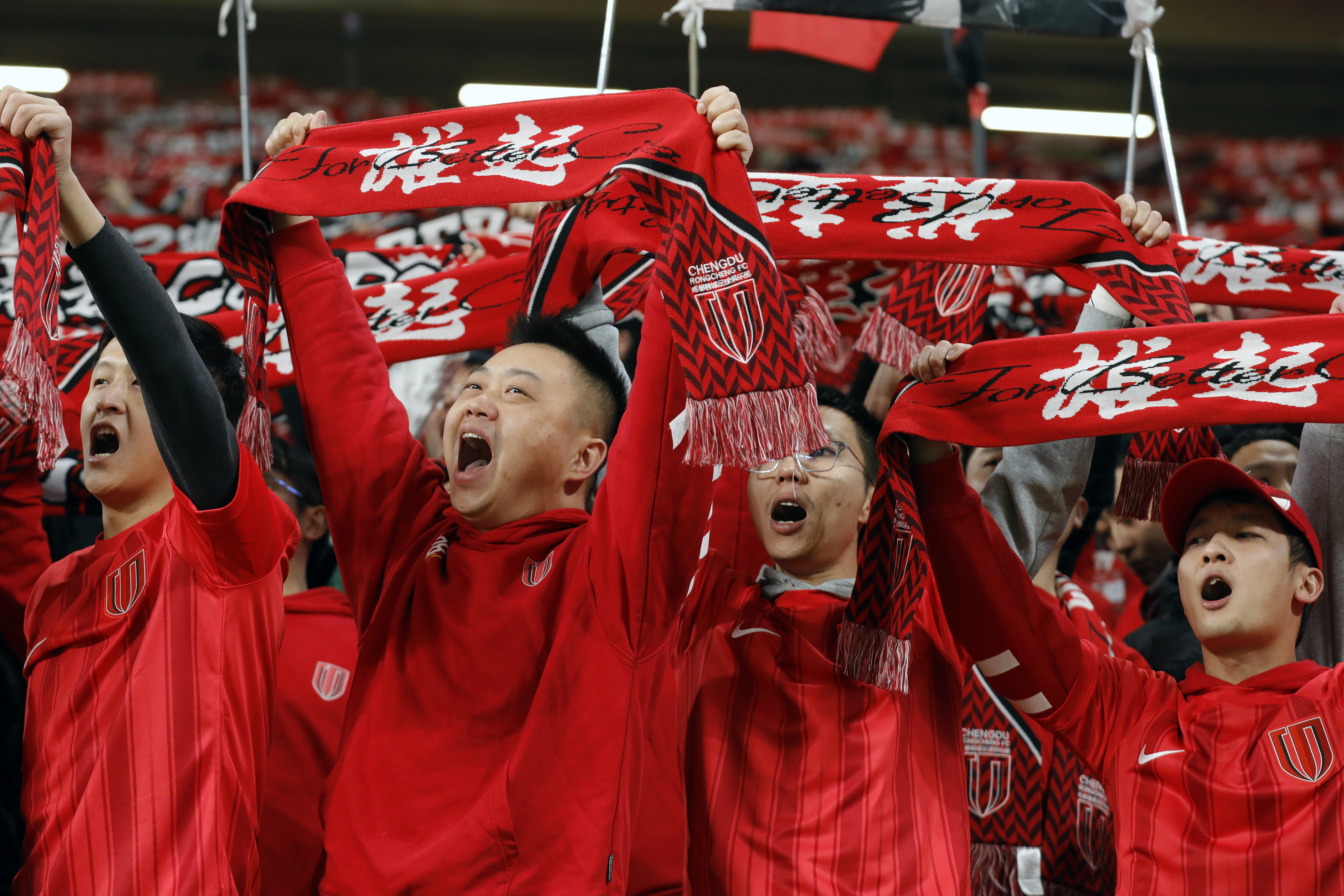 关于中国足球队在国际赛事中完美表现的信息 关于中国足球队在国际赛事中完美表现的信息