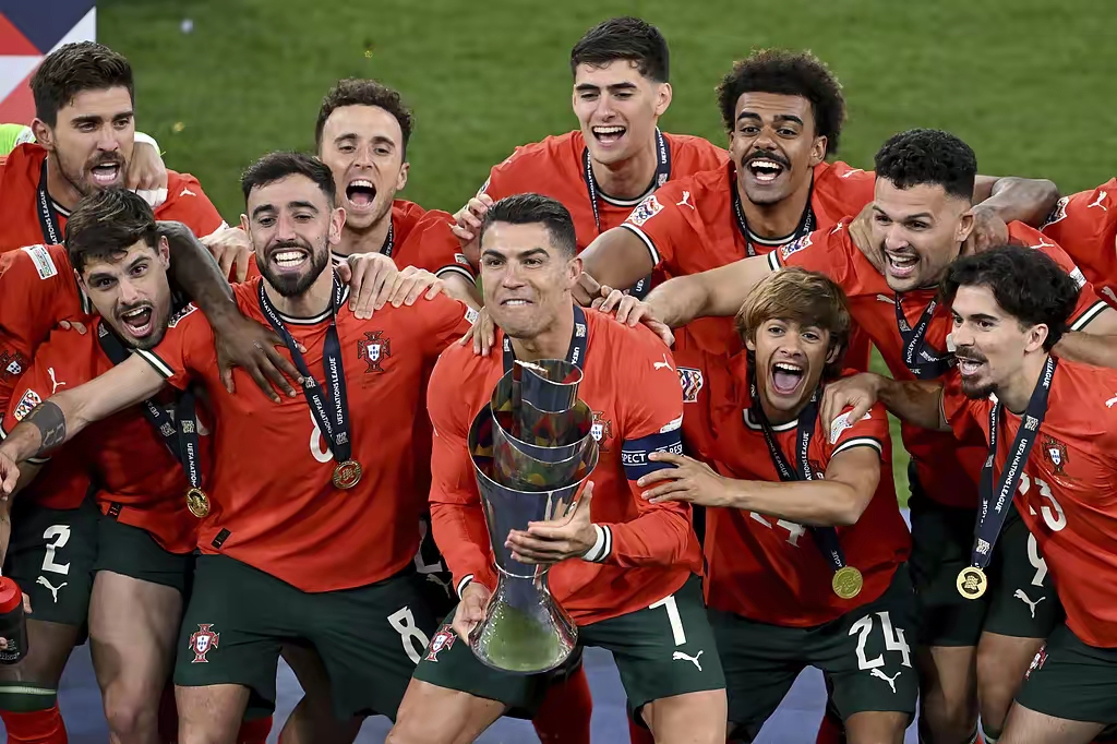 球队实力碰撞再战,欧洲联赛再掀激情狂潮的简单介绍 球队实力碰撞再战,欧洲联赛再掀激情狂潮的简单介绍