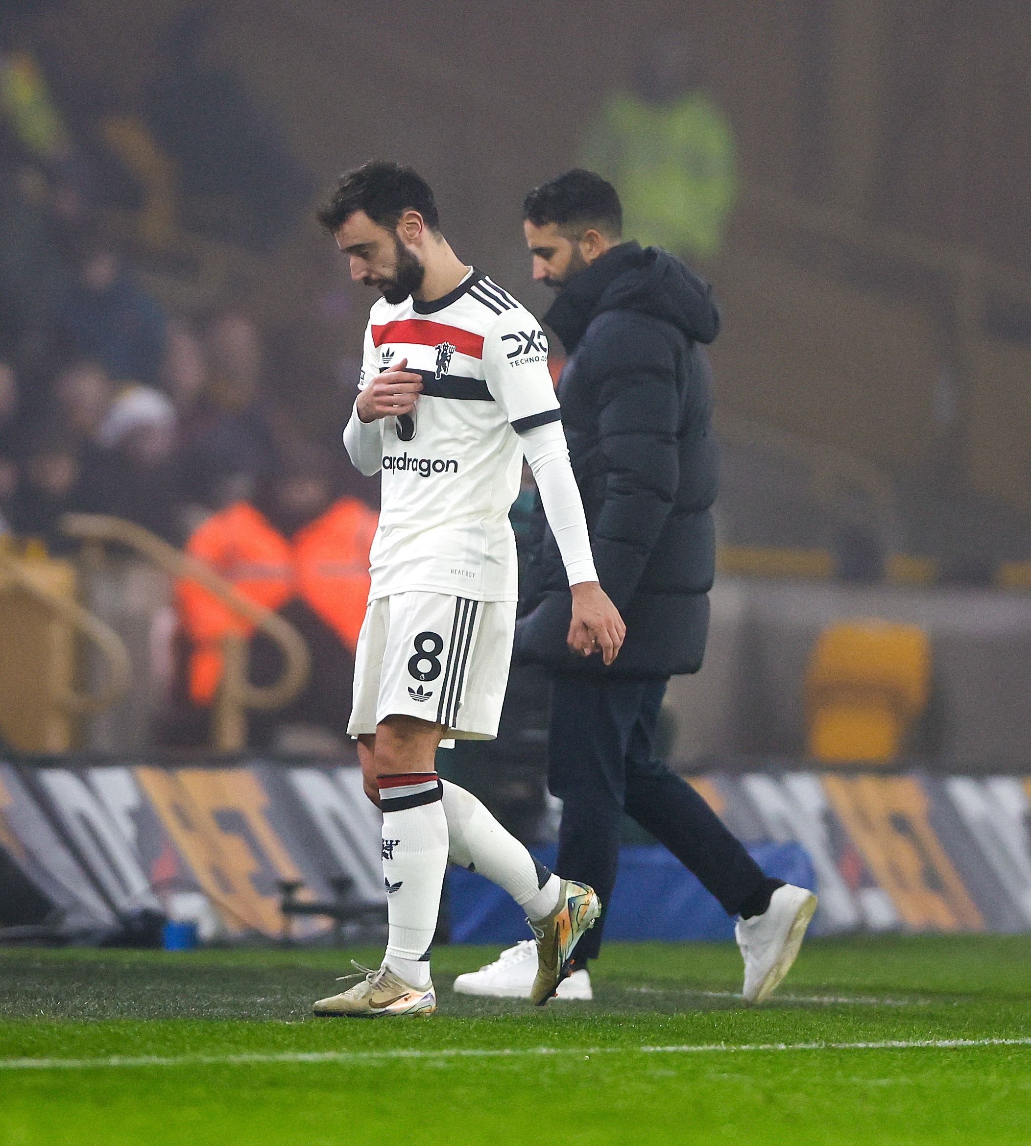 关于曼联客场惊险逆转,取得三分的信息 关于曼联客场惊险逆转,取得三分的信息