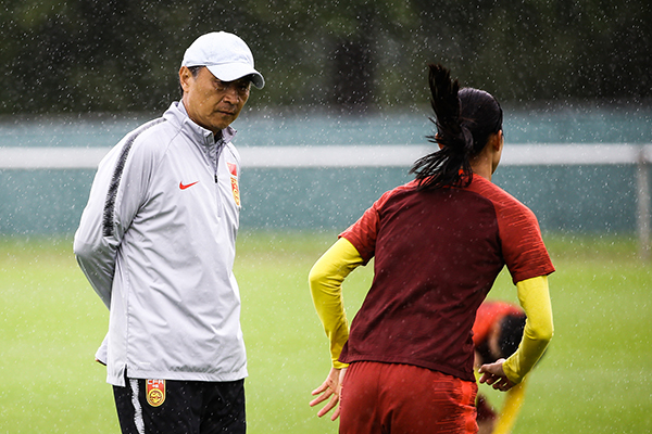 包含德国队碾压泰国队,马琳高光表现的词条 包含德国队碾压泰国队,马琳高光表现的词条